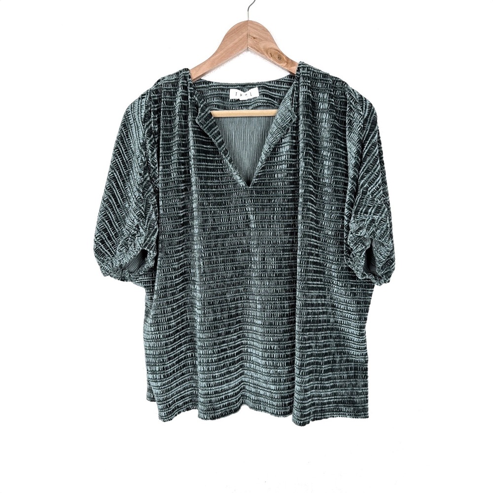 THML Blouse Womens Small Green Casual Ribbed Velvet Split Neck Puff Sleeve Top